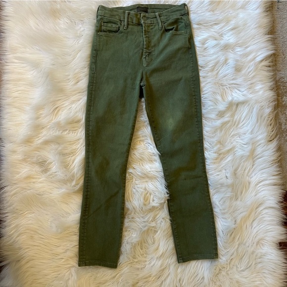 Mother The Looker Ankle Fray Jeans in ‘Second Chance.’ - Picture 4 of 12